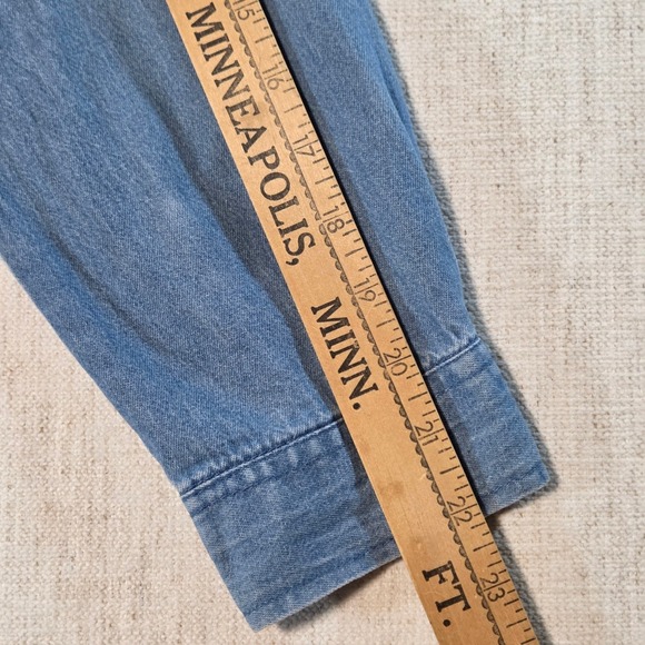 Vtg Embroidered Denim Button Down Shirt Womens S Christmas Grannycore Snowman - Picture 8 of 14